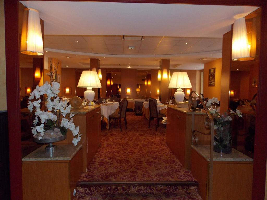 וישי Hotel Chambord מראה חיצוני תמונה